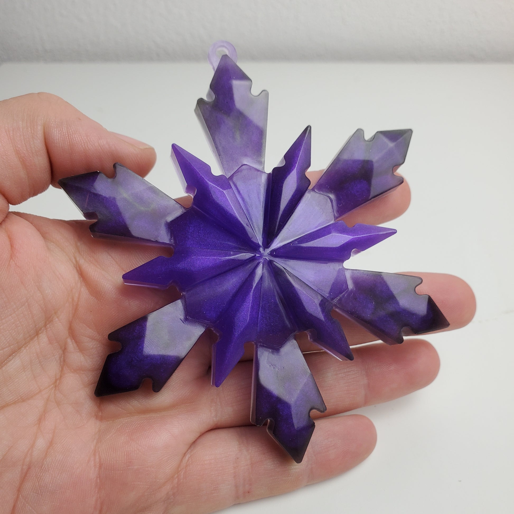 Schneeflocke aus Epoxidharz Bware