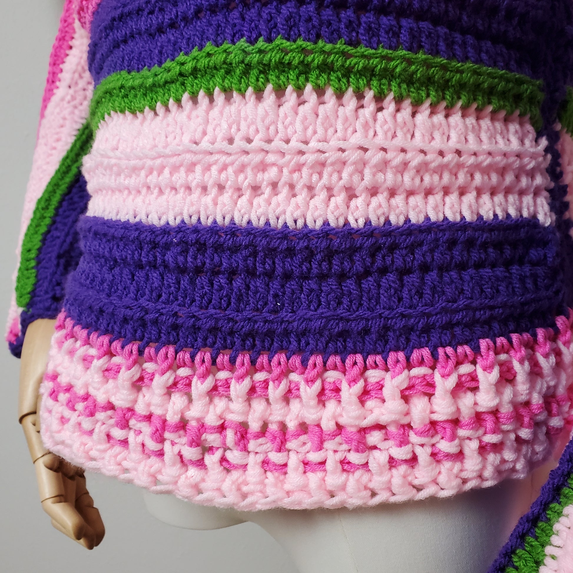 Gehäkelter Pullover