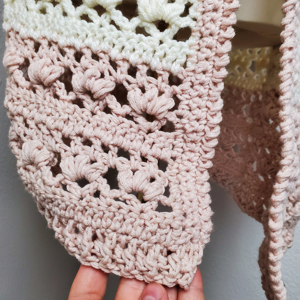 Individuelle Anfertigung - Gehäkelter Cardigan 'Ocean Breeze'