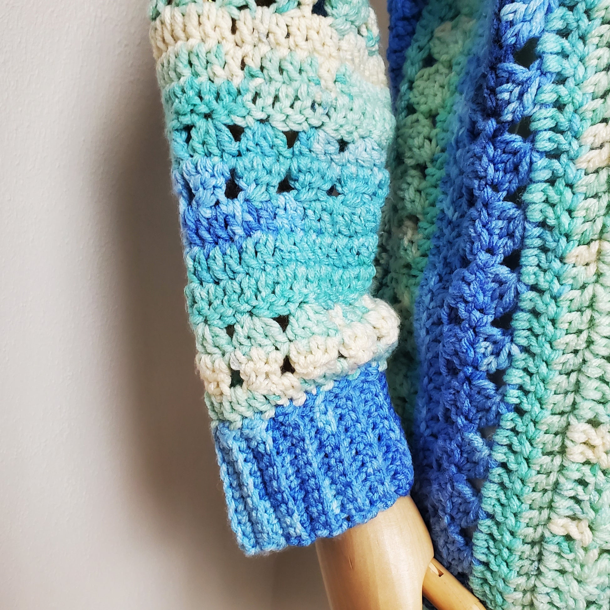 Gehäkelter Cardigan 'Traumfänger'