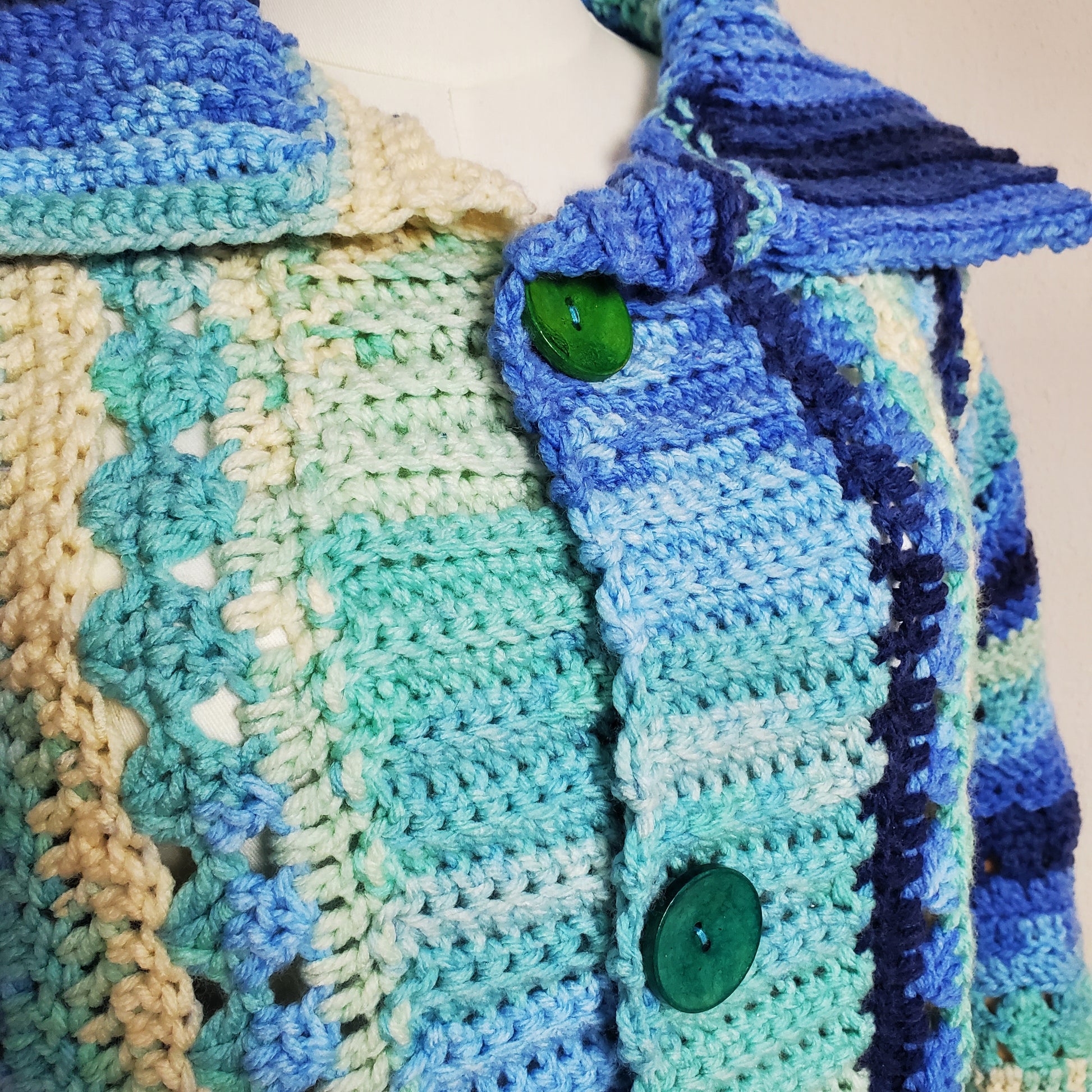 Gehäkelter Cardigan 'Traumfänger'