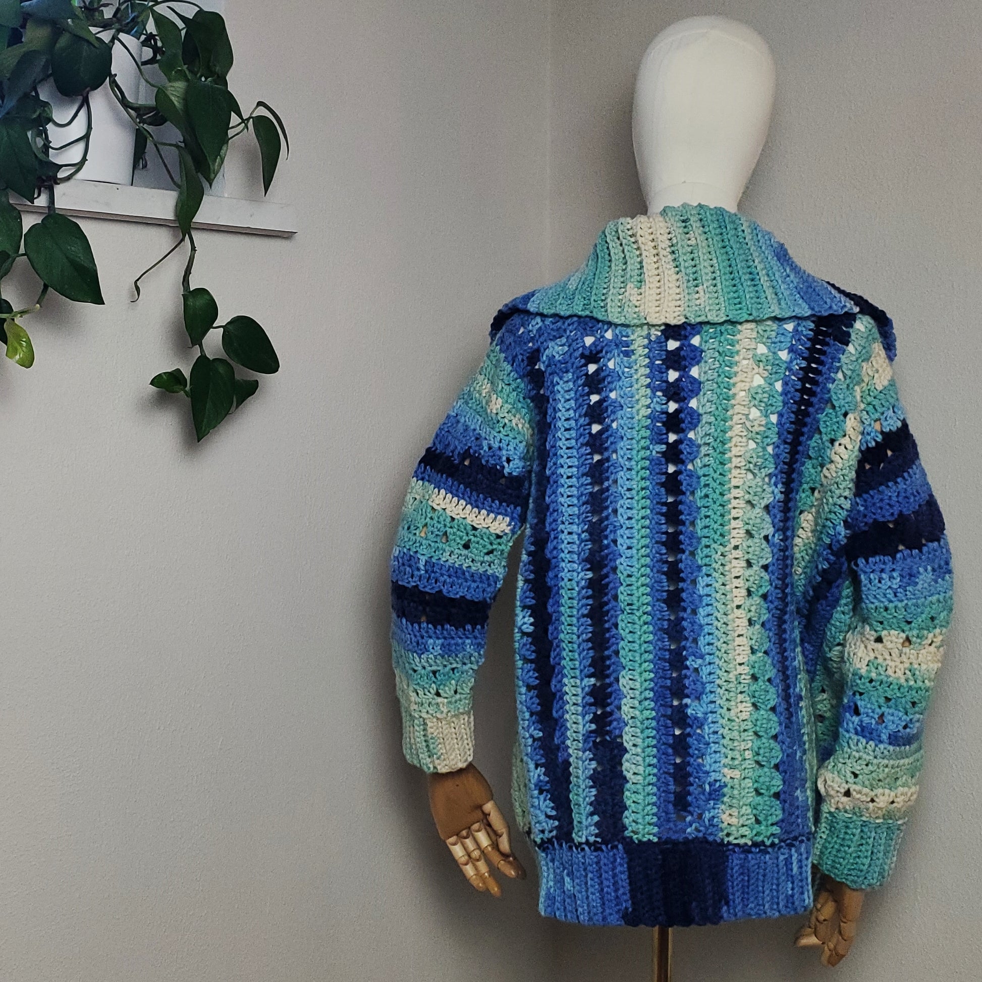 Gehäkelter Cardigan 'Traumfänger'