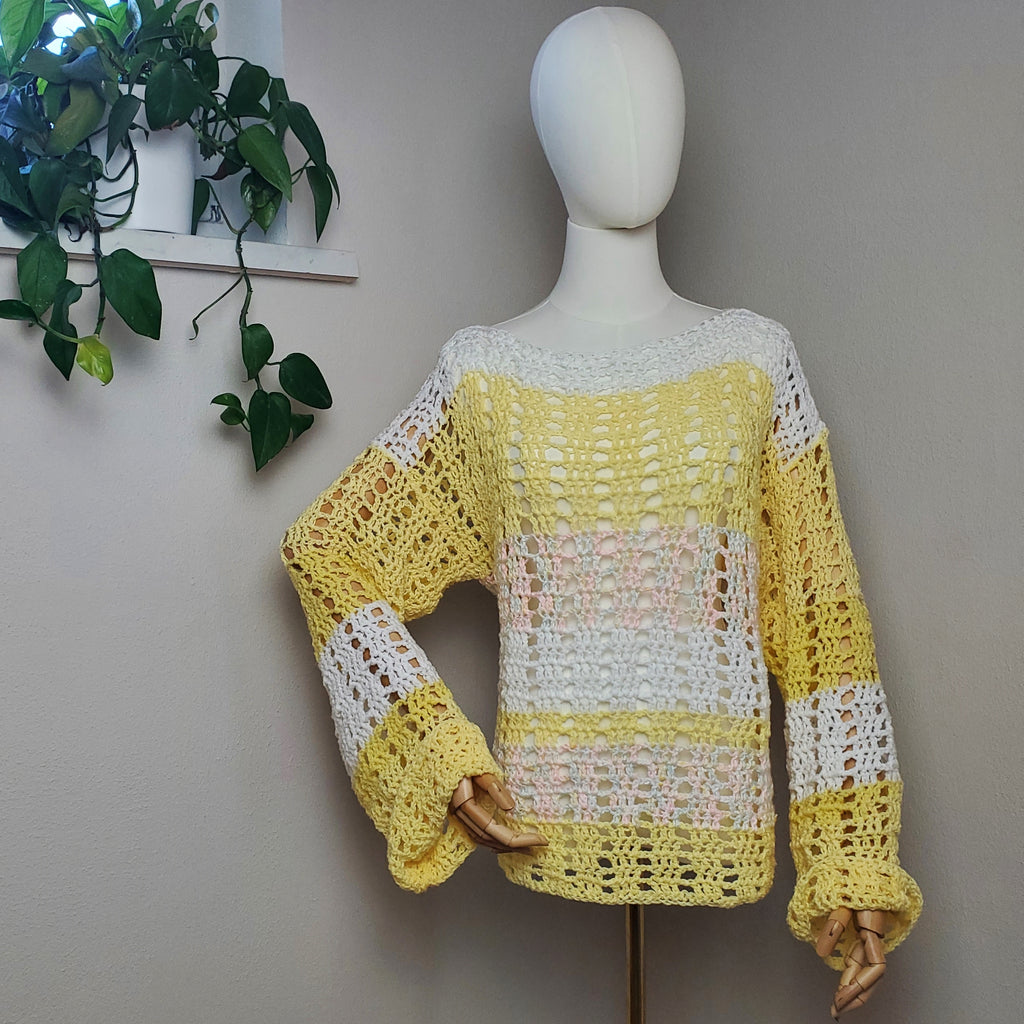 Gehäkelter Pullover 'Wolkenleicht'