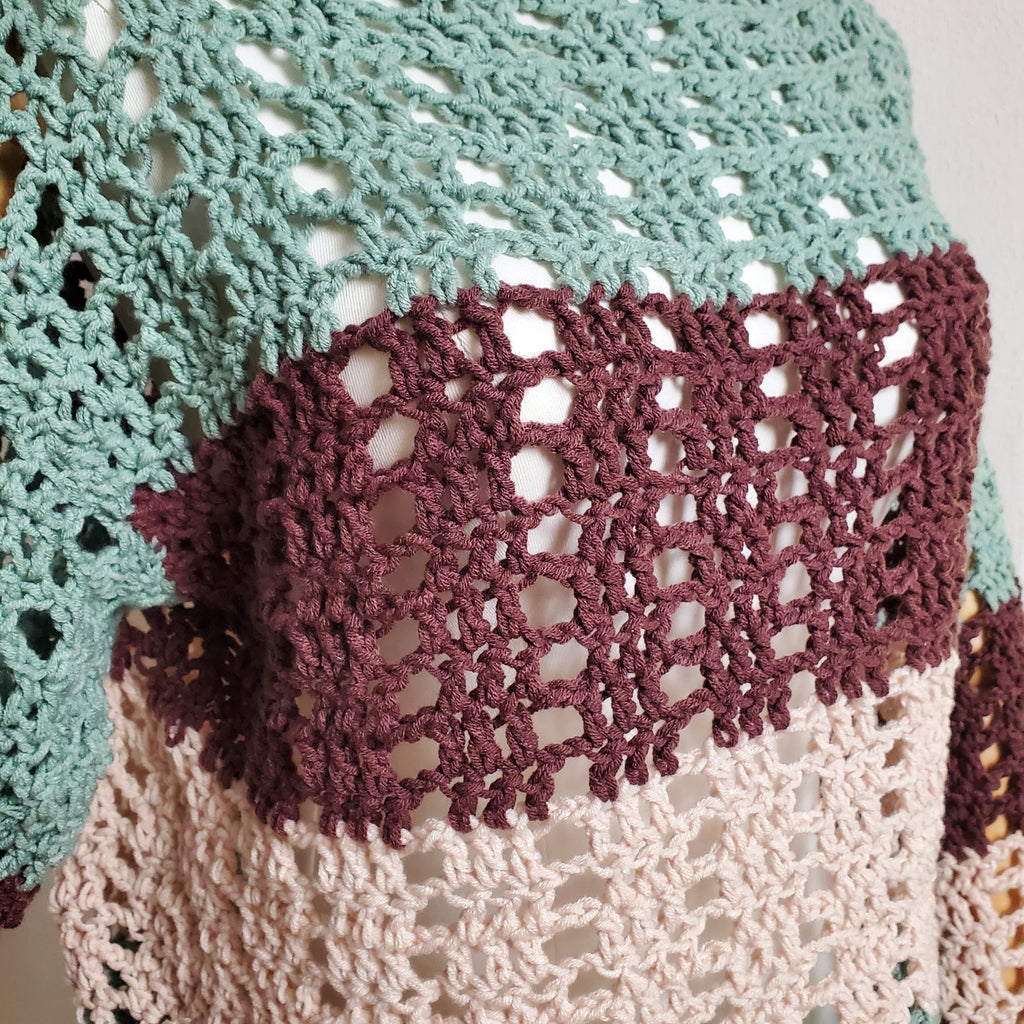 Gehäkelter Pullover 'Wolkenleicht'