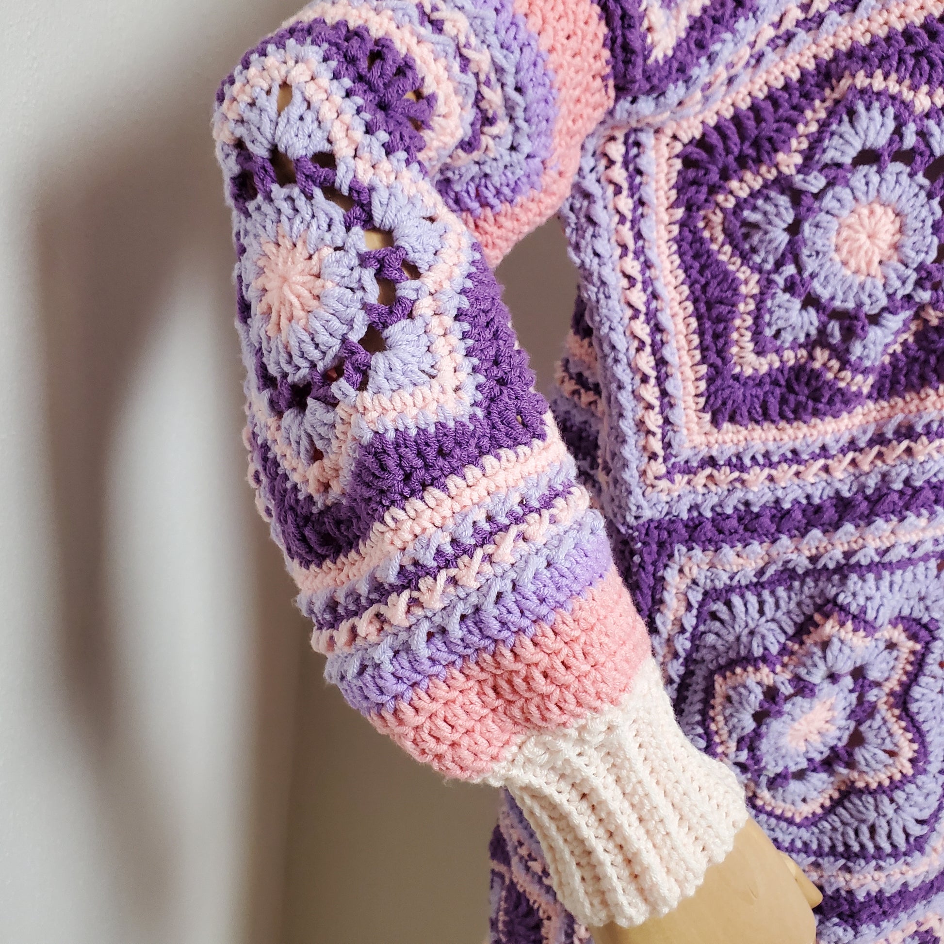 Gehäkelter Cardigan