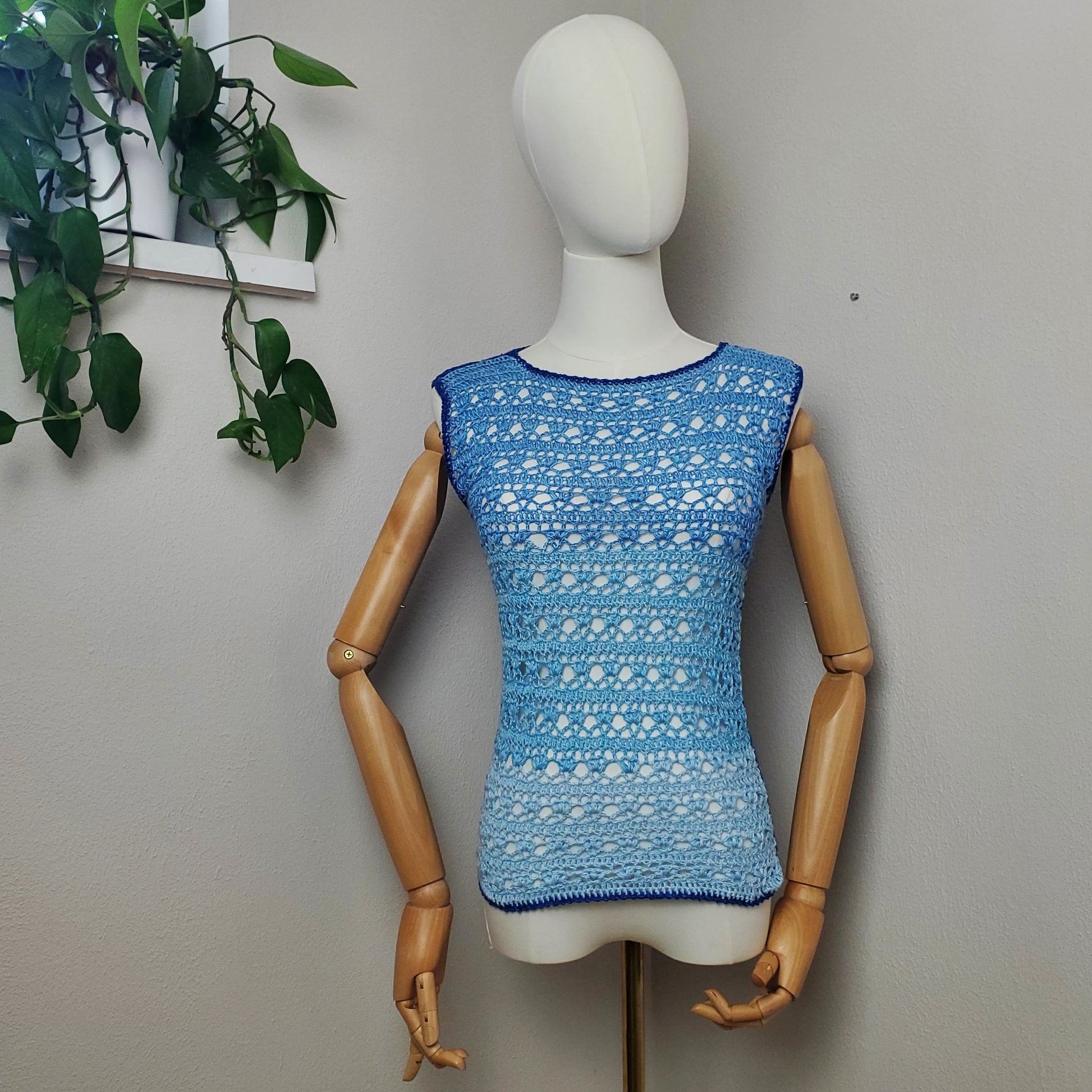 Individuelle Anfertigung – Gehäkeltes Top 'Ocean Breeze'