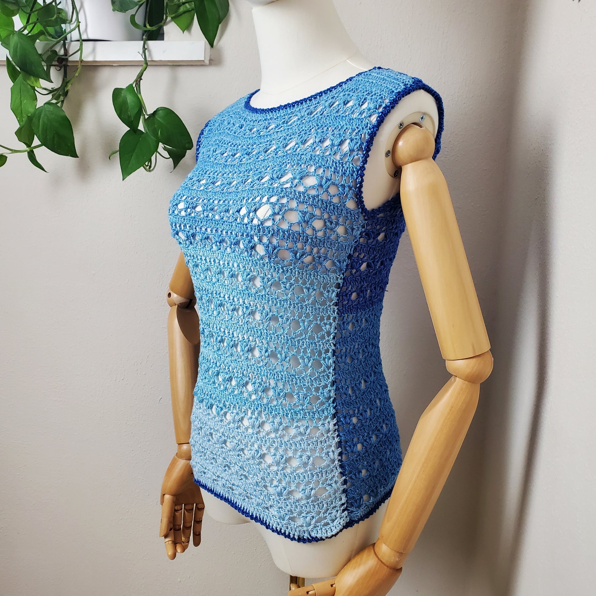 Individuelle Anfertigung – Gehäkeltes Top 'Ocean Breeze'