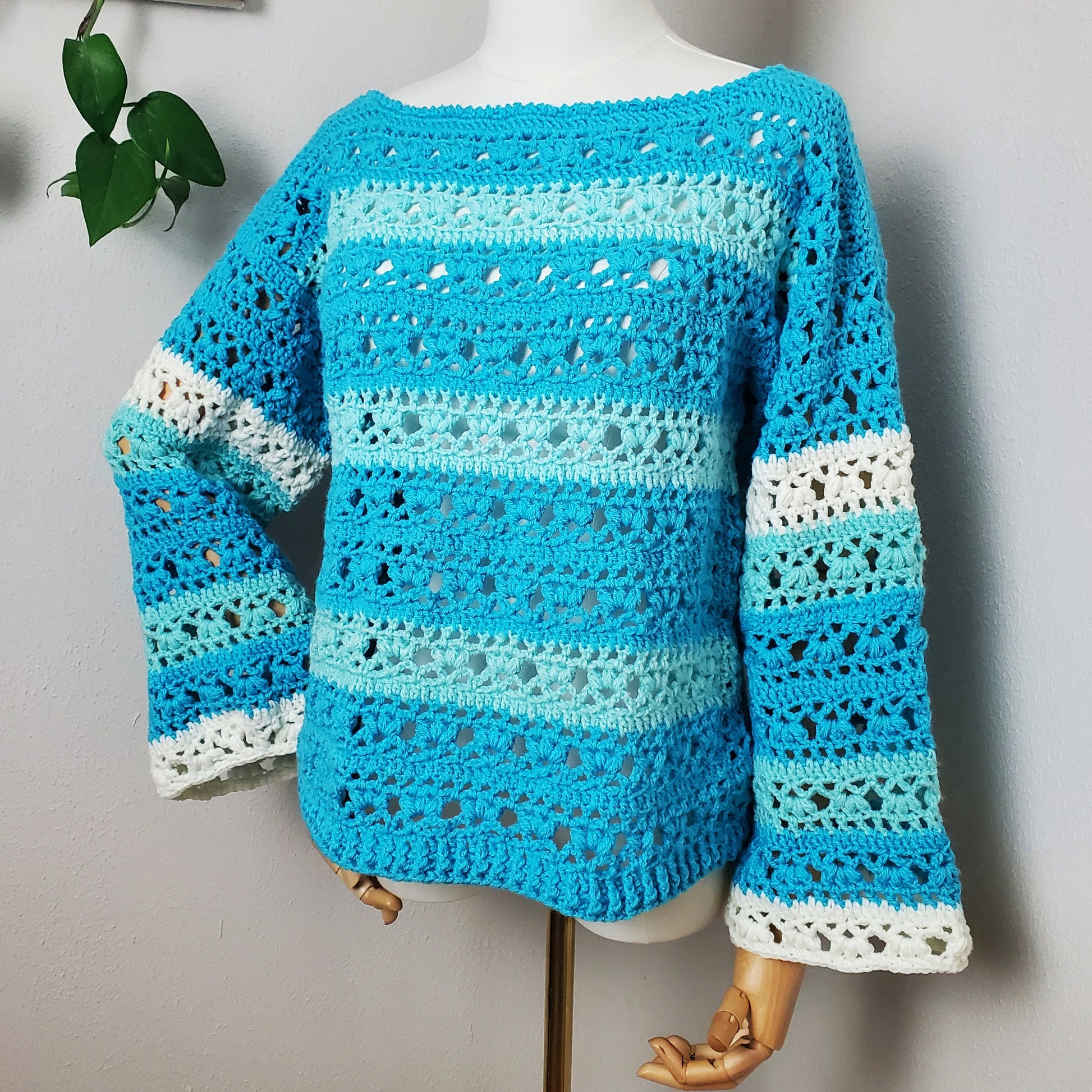 Gehäkelter Pullover 'Ocean Breeze'