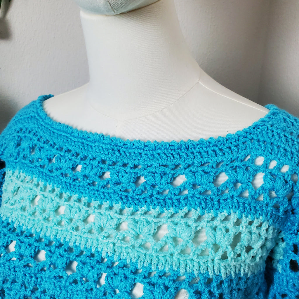 Individuelle Anfertigung - Gehäkelter Pullover 'Ocean Breeze'