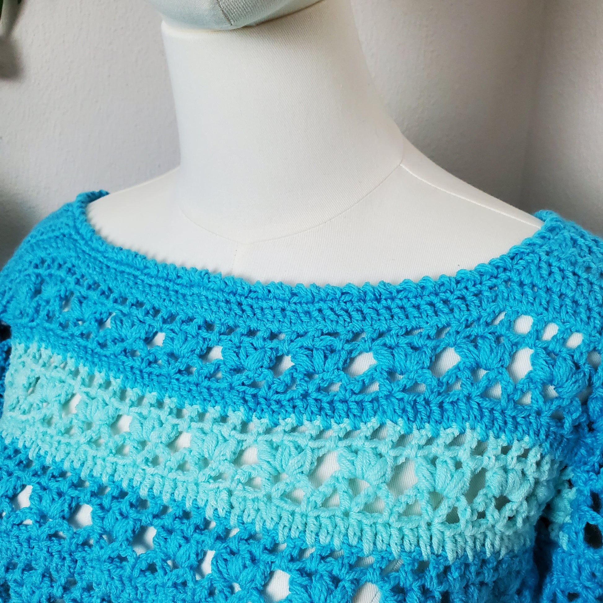 Gehäkelter Pullover 'Ocean Breeze'