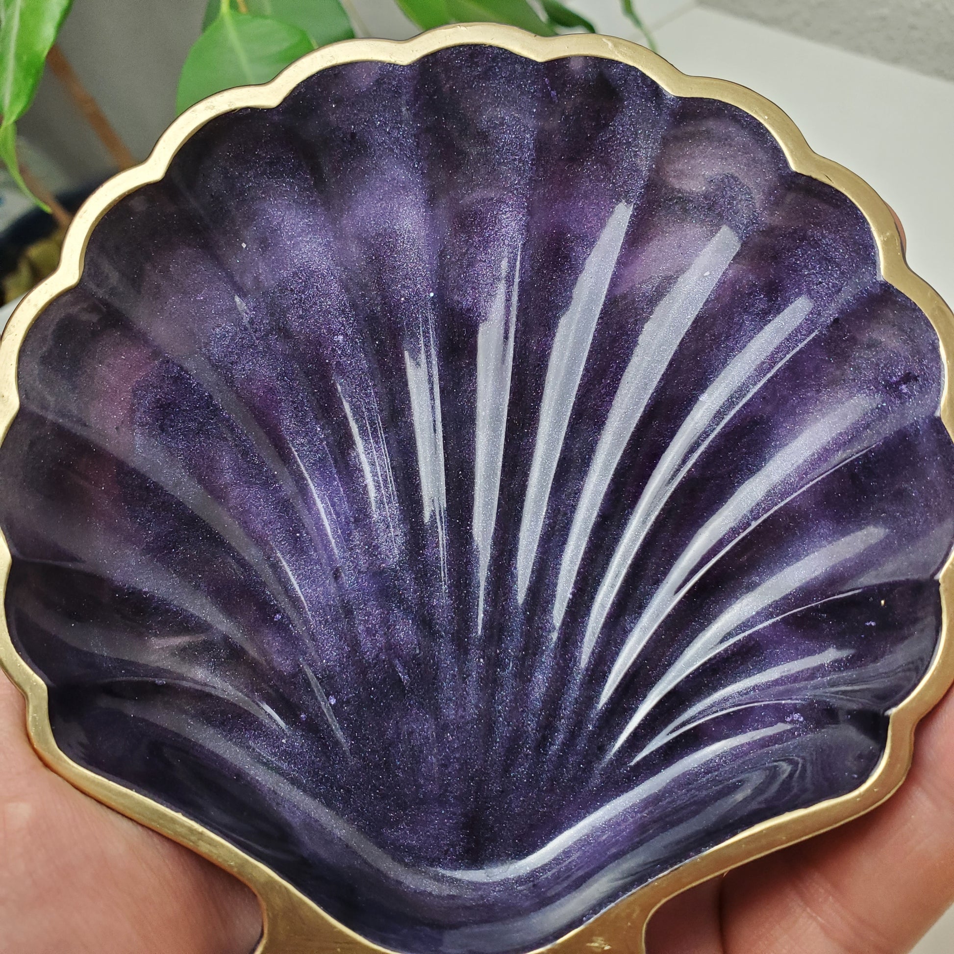 Muschelschale aus Epoxidharz