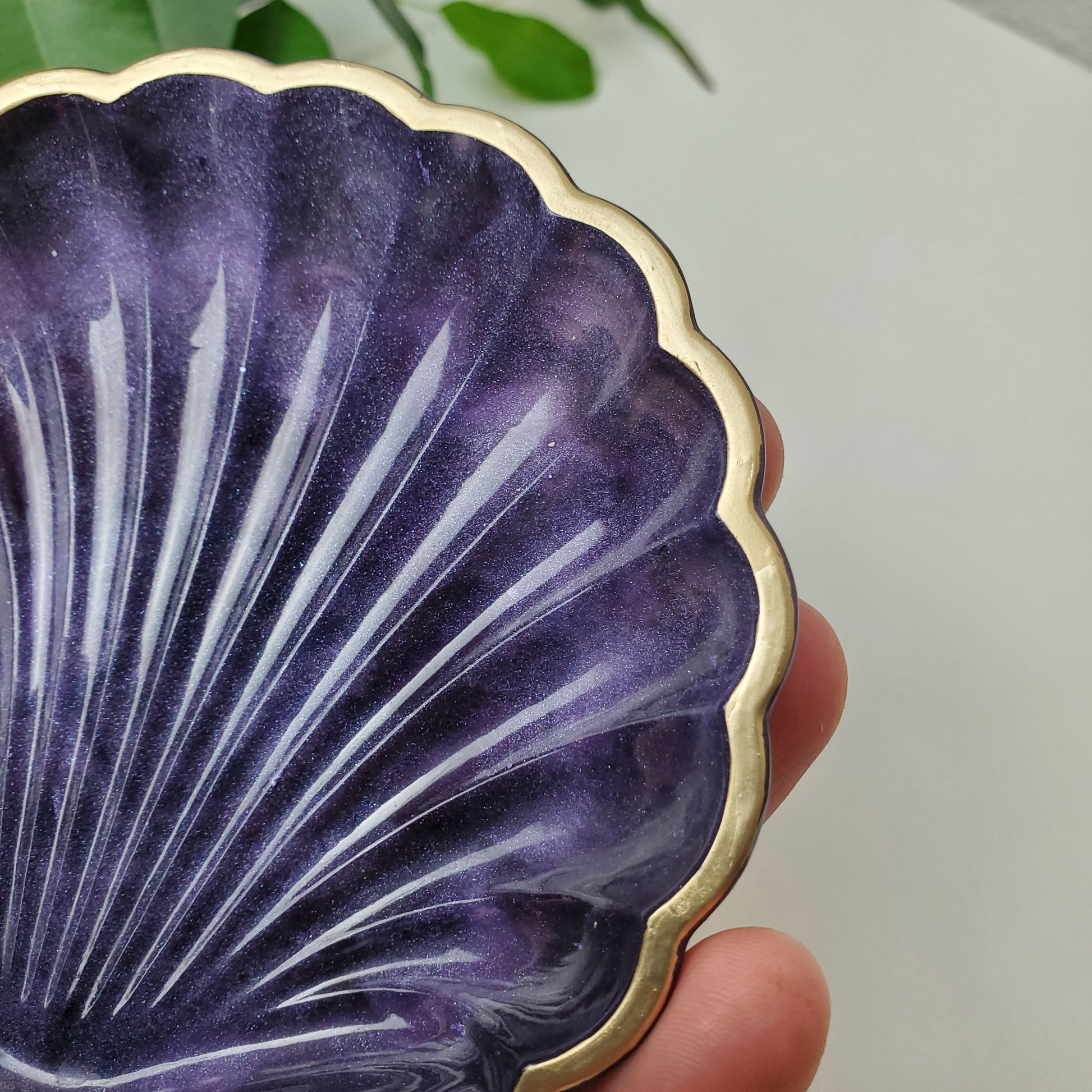 Muschelschale aus Epoxidharz