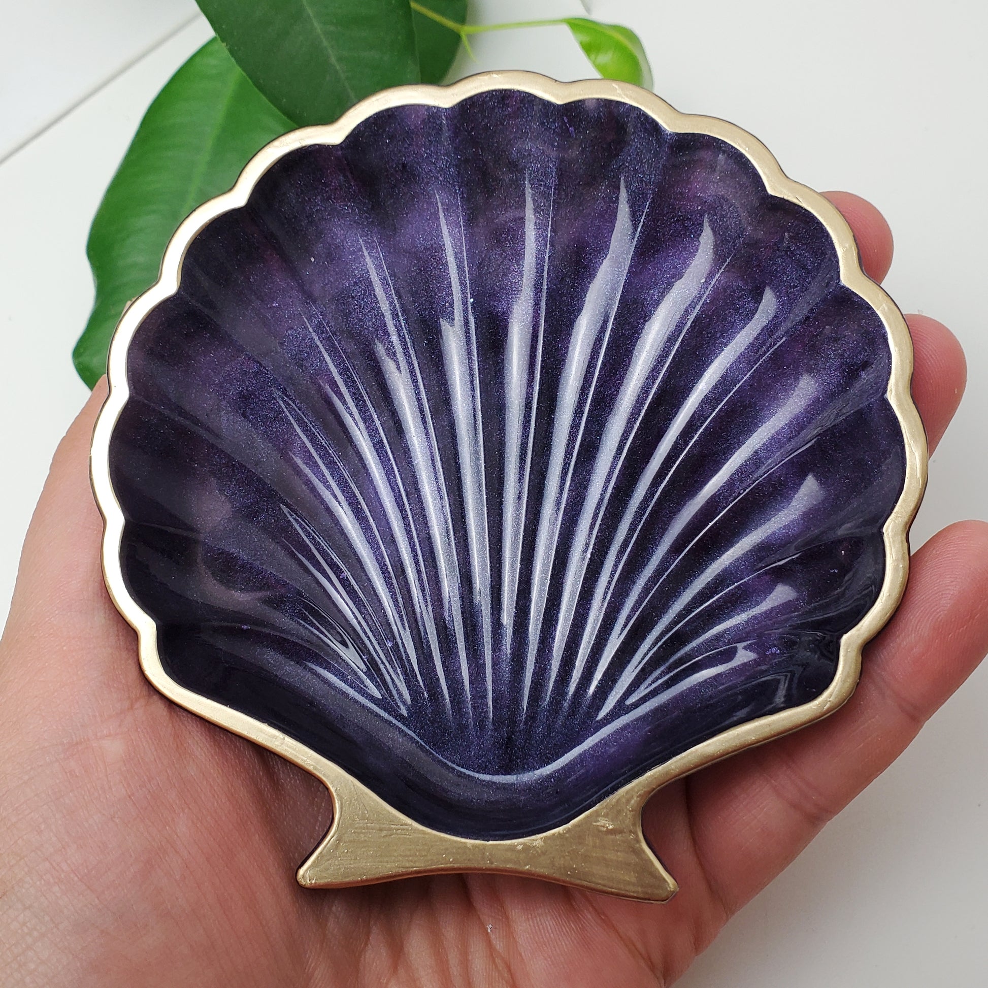 Muschelschale aus Epoxidharz