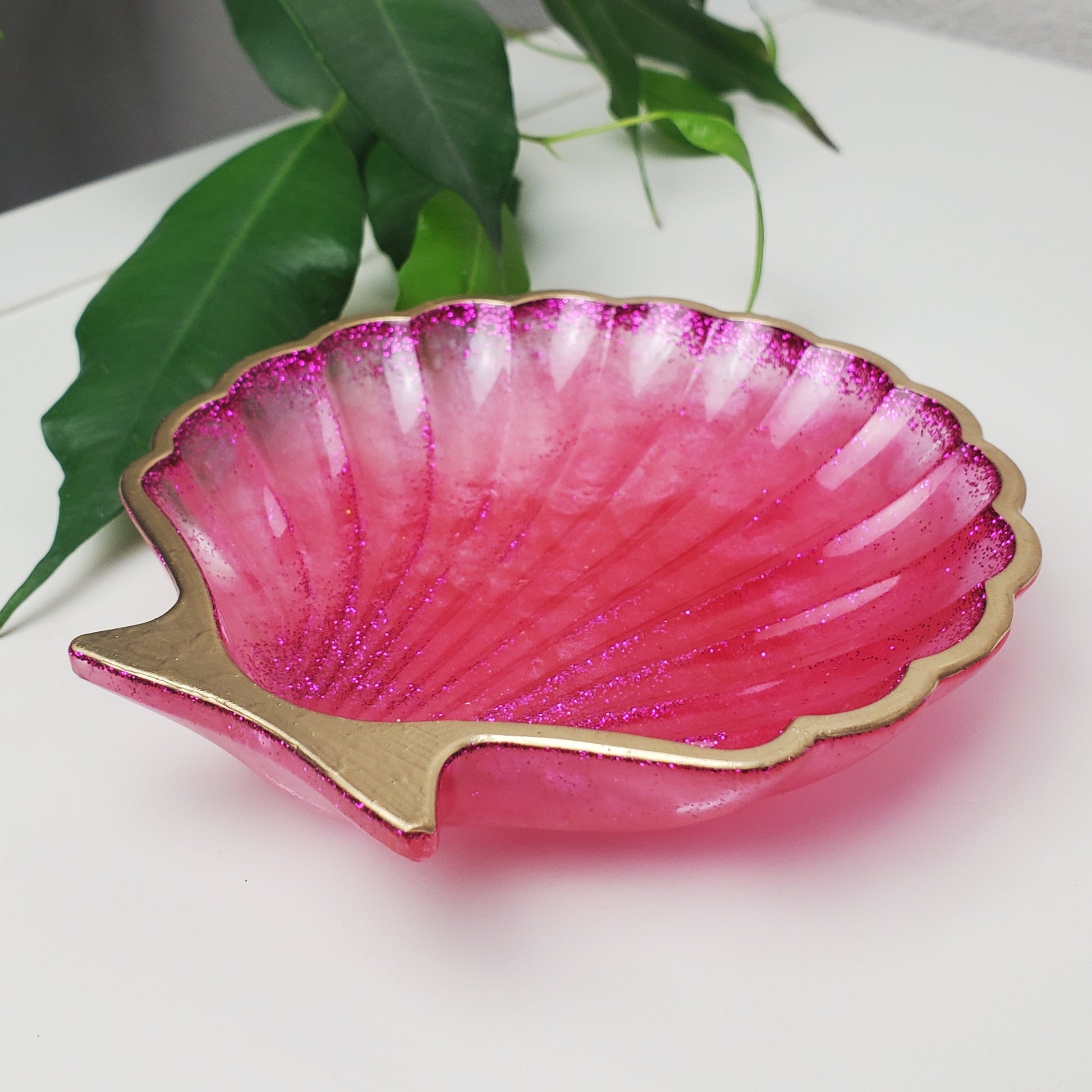 Muschelschale aus Epoxidharz