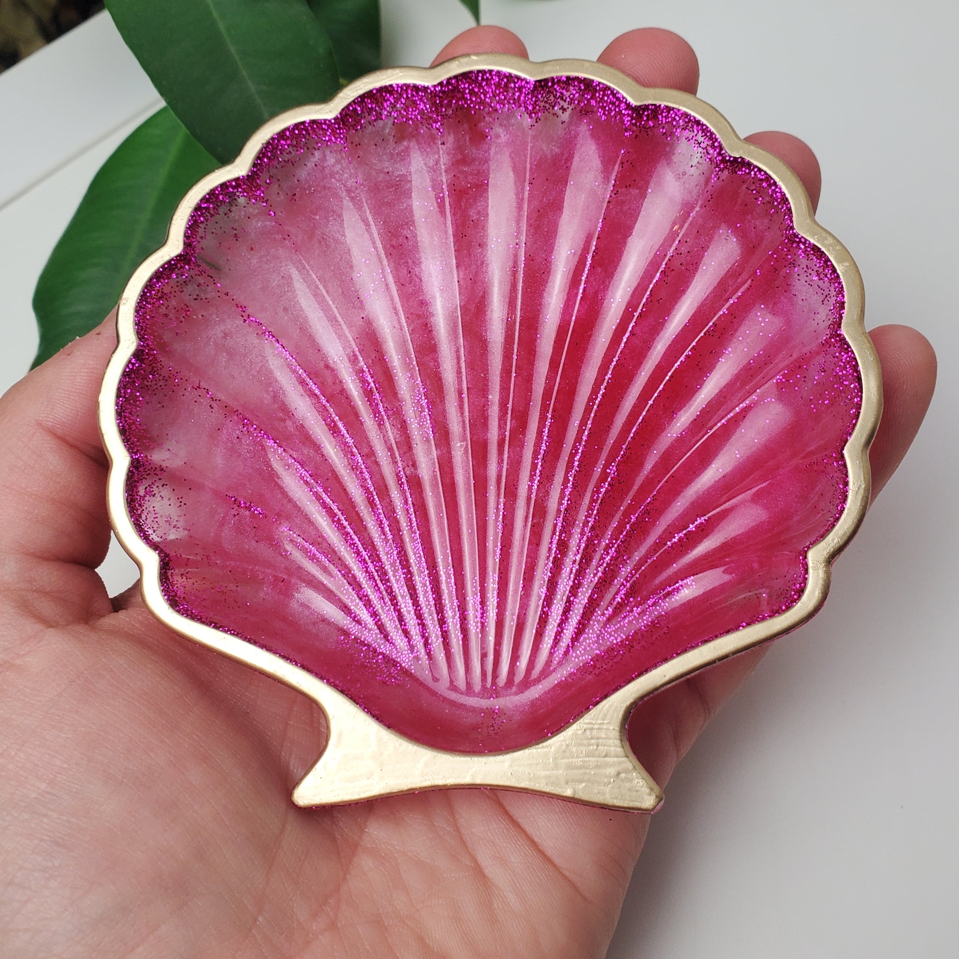 Muschelschale aus Epoxidharz