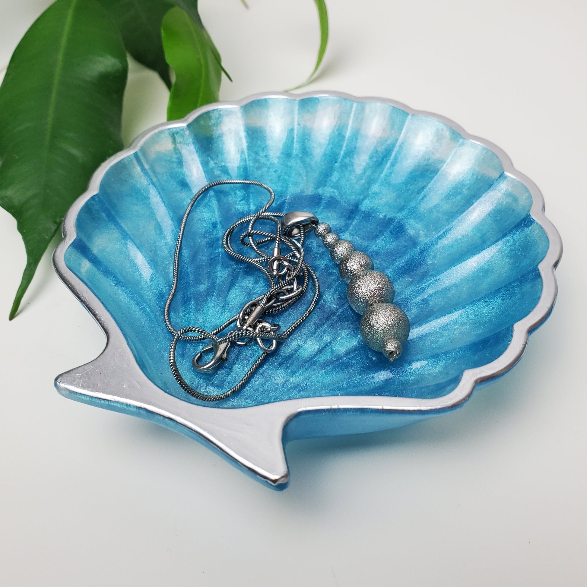 Muschelschale aus Epoxidharz