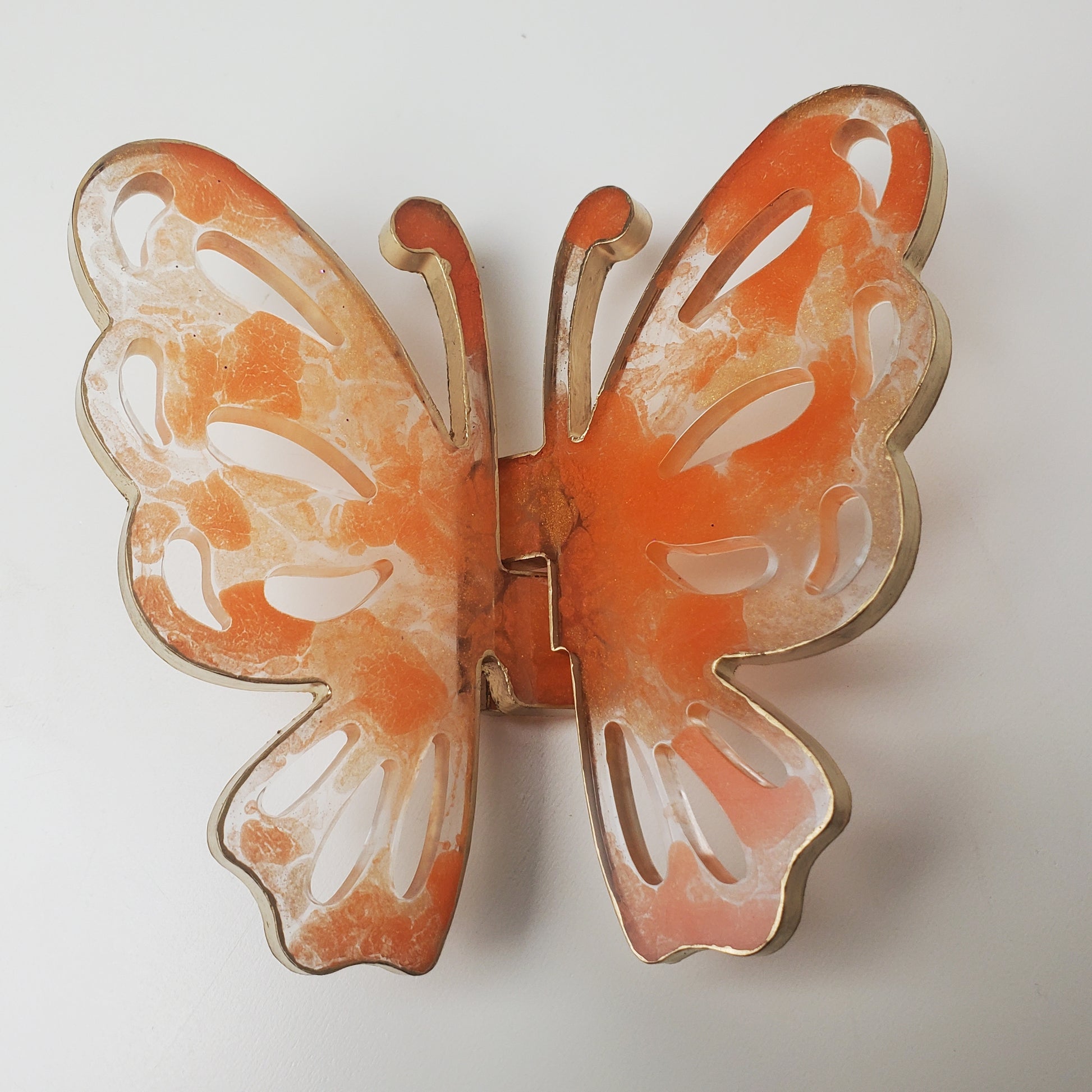 Dekoschmetterling aus Epoxidharz