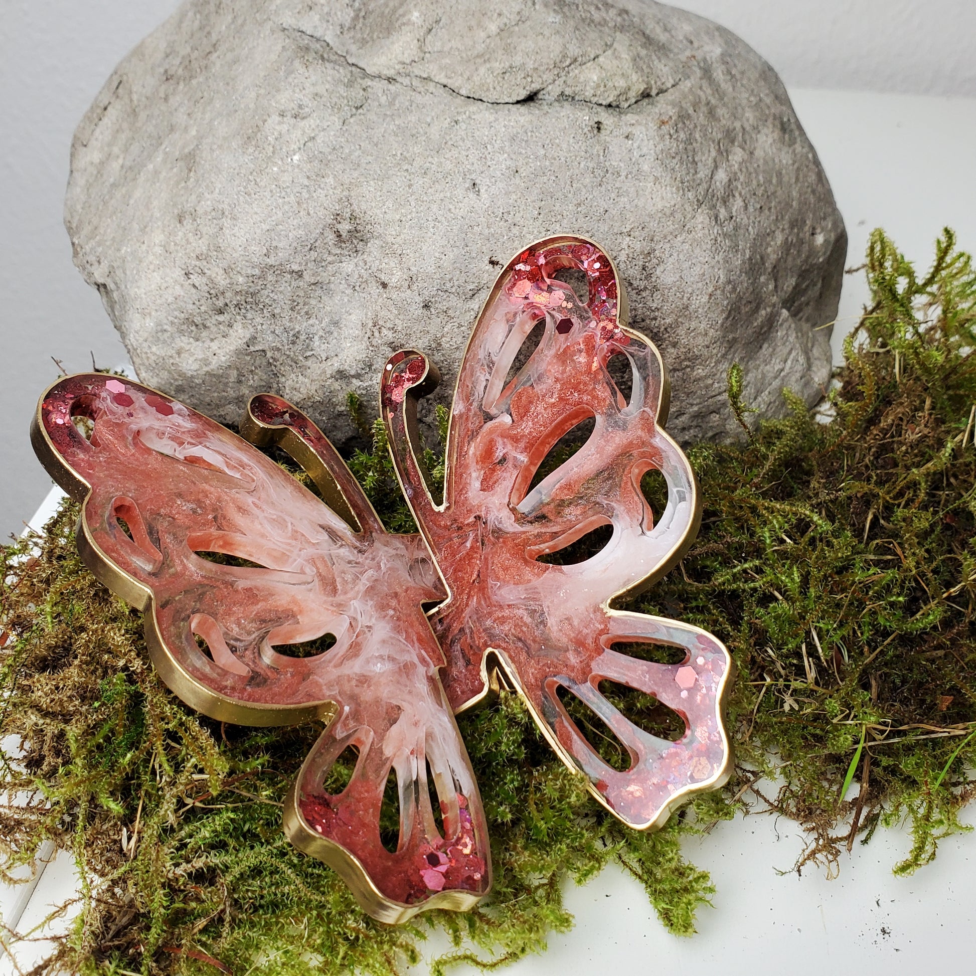 Dekoschmetterling aus Epoxidharz