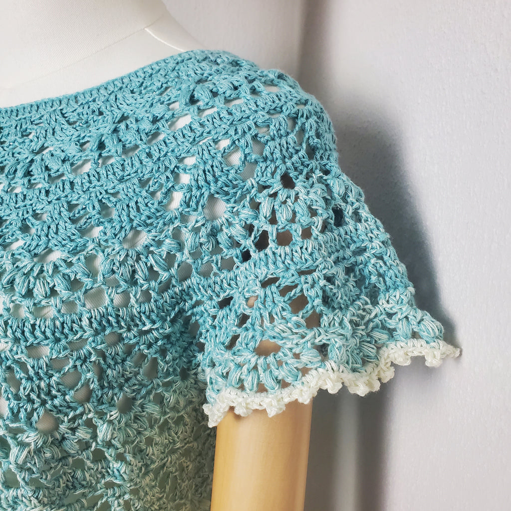 Individuelle Anfertigung - Gehäkelte Tunika 'Boho Blüte'
