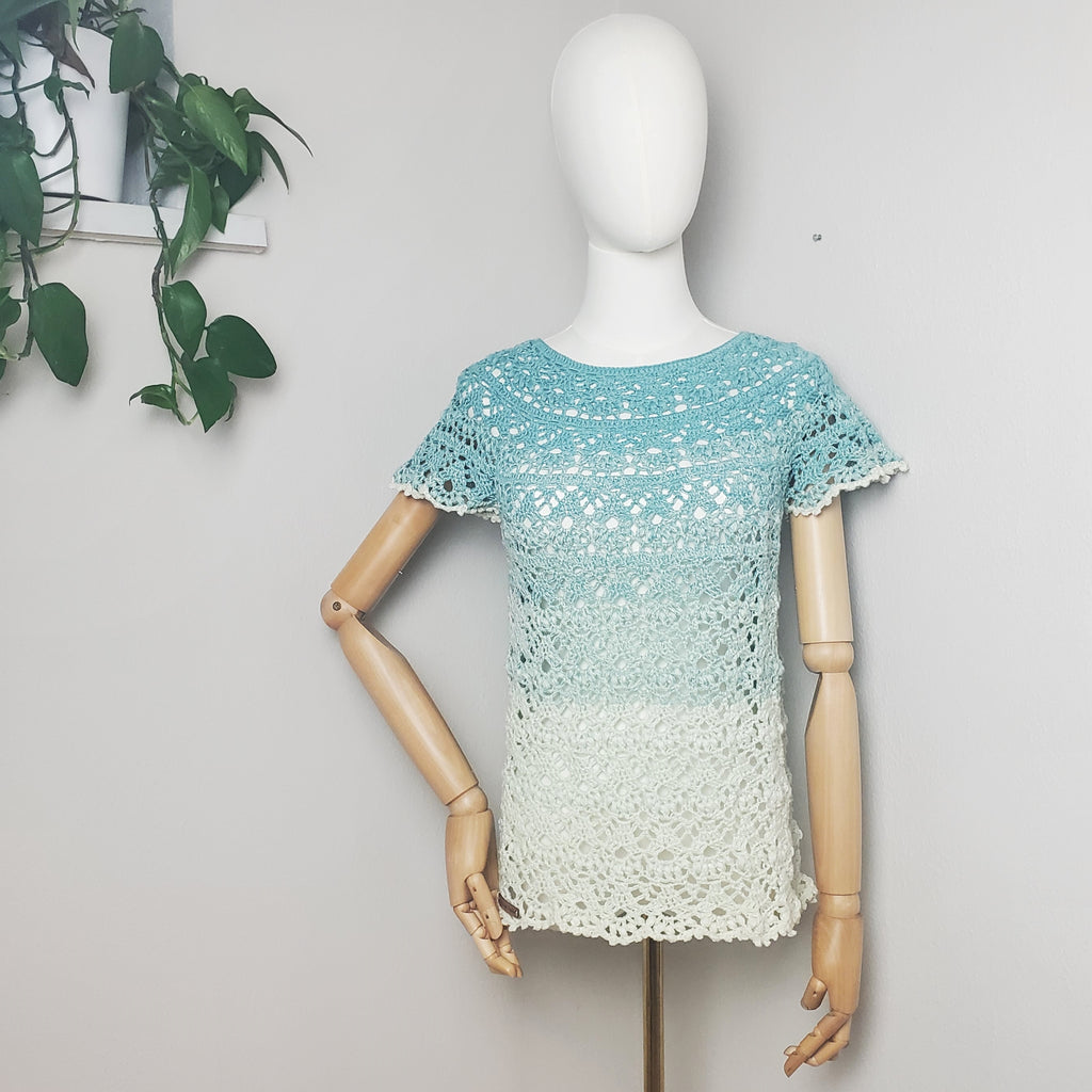 Individuelle Anfertigung - Gehäkelte Tunika 'Boho Blüte'