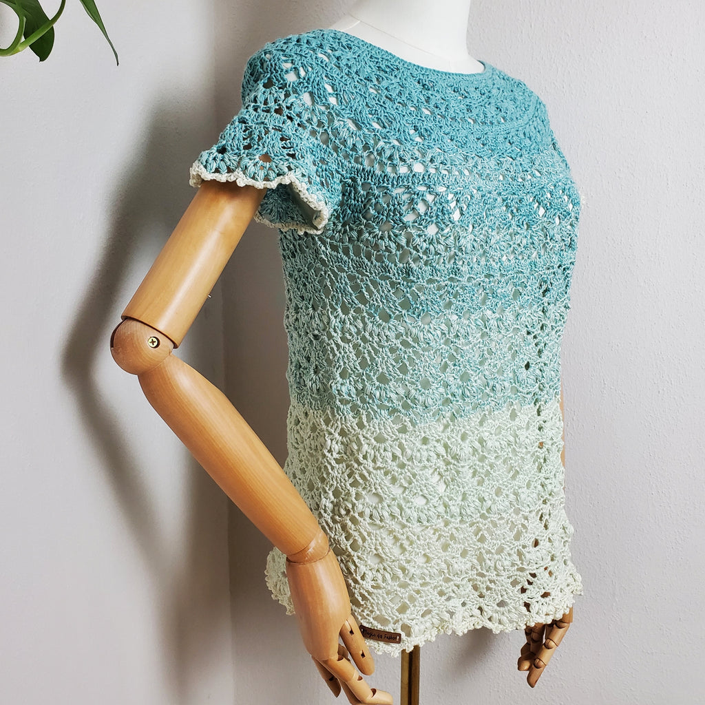 Individuelle Anfertigung - Gehäkelte Tunika 'Boho Blüte'