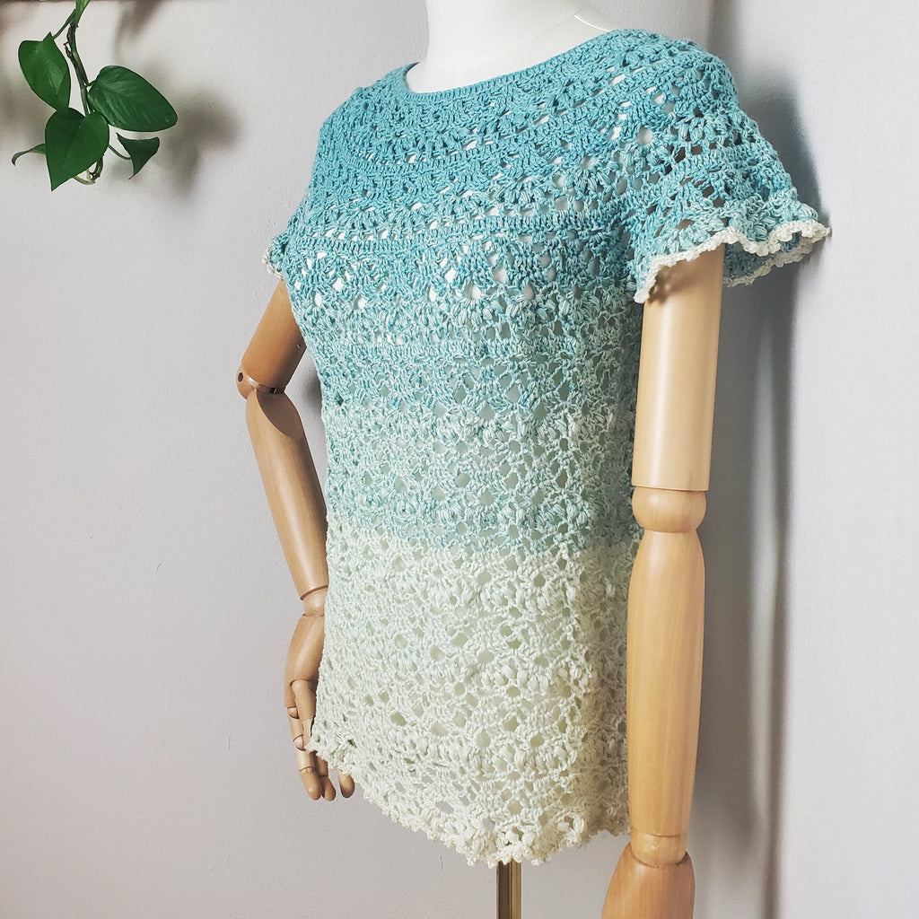Individuelle Anfertigung - Gehäkelte Tunika 'Boho Blüte'