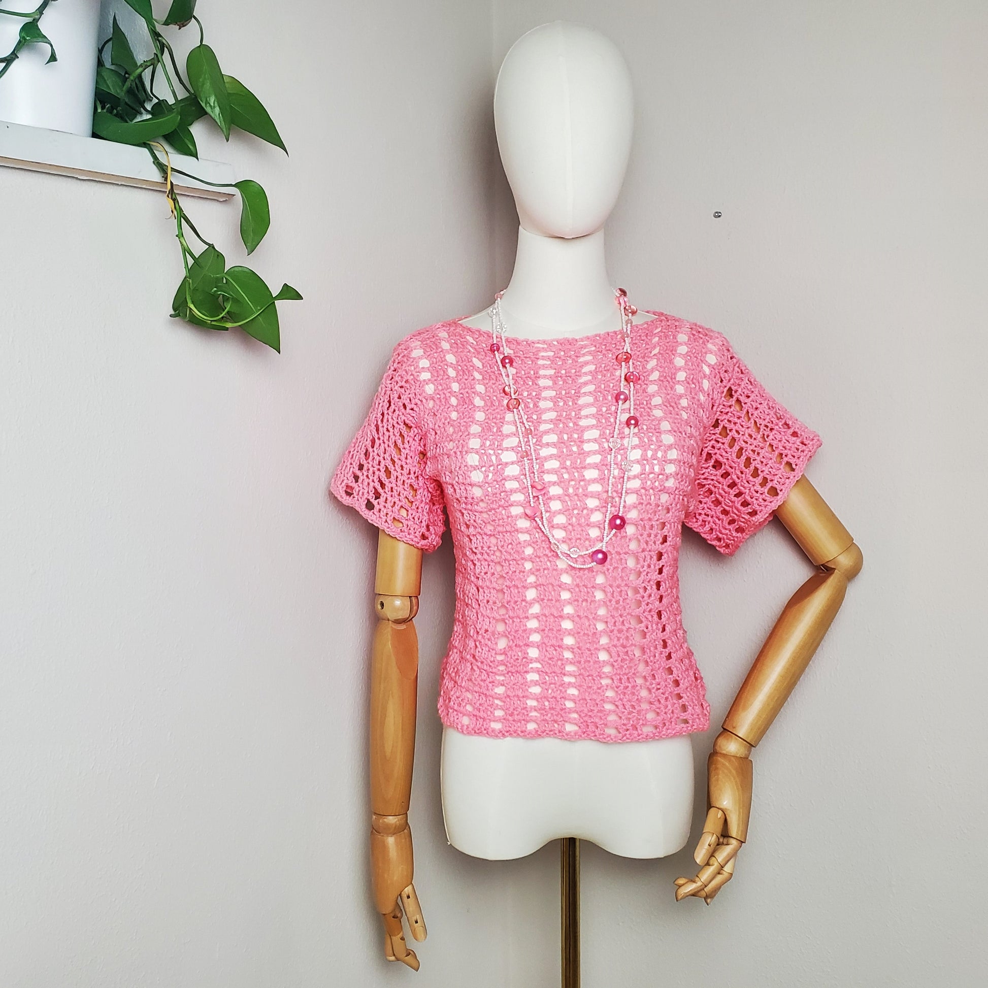 Gehäkeltes Shirt 'Maschenmelodie'