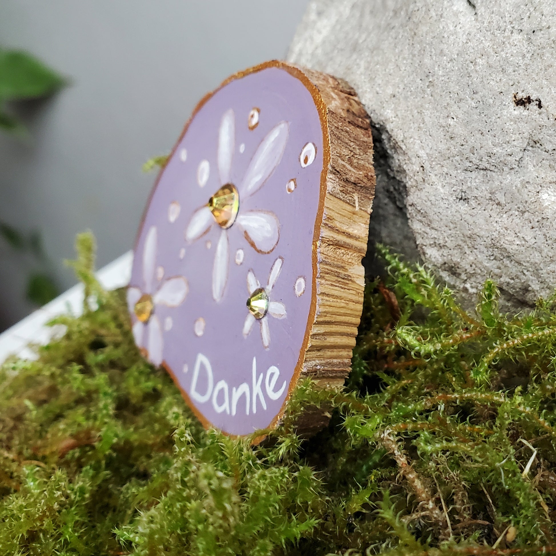 Handbemalte Holzscheibe, Glücksbringer