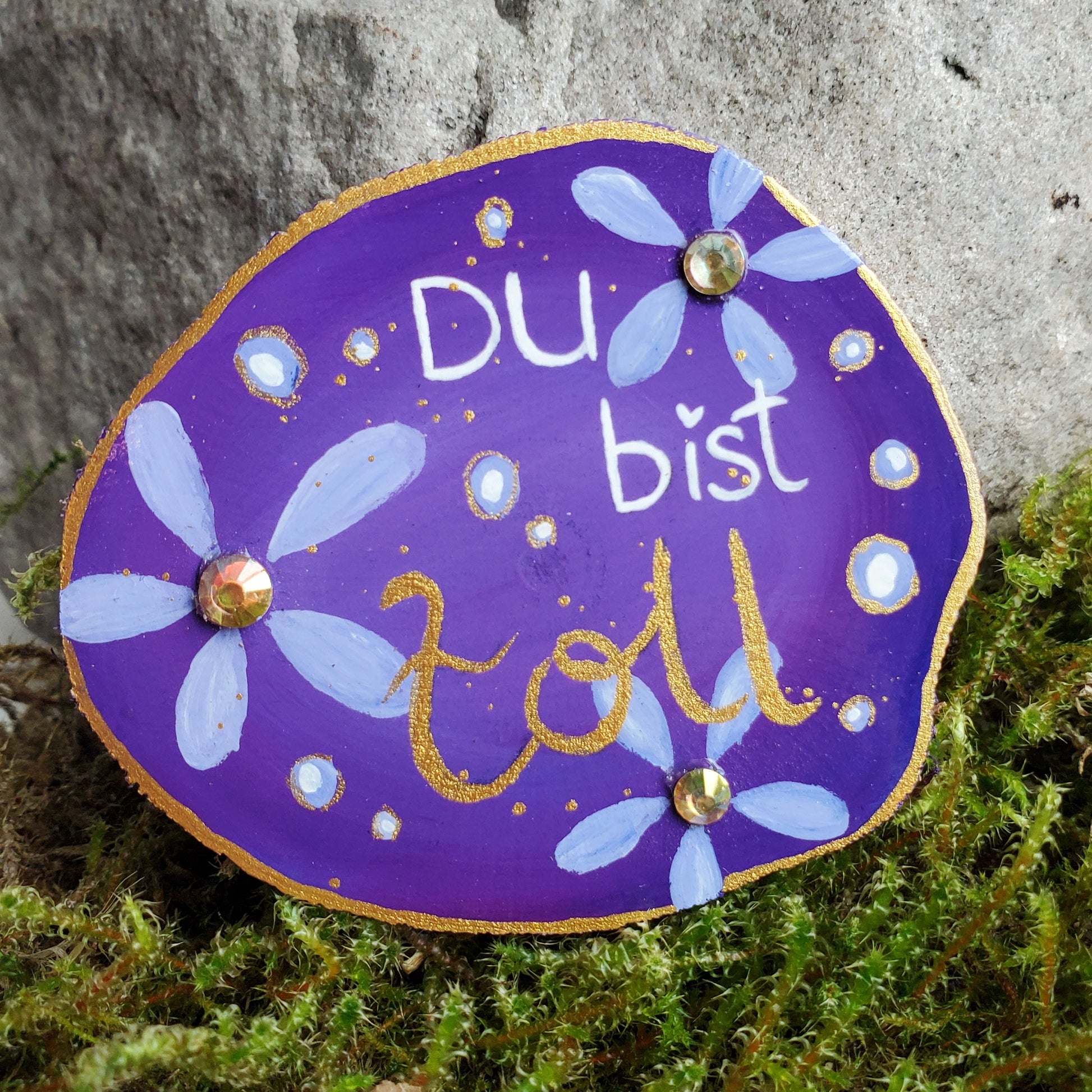 Handbemalte Holzscheibe, Glücksbringer