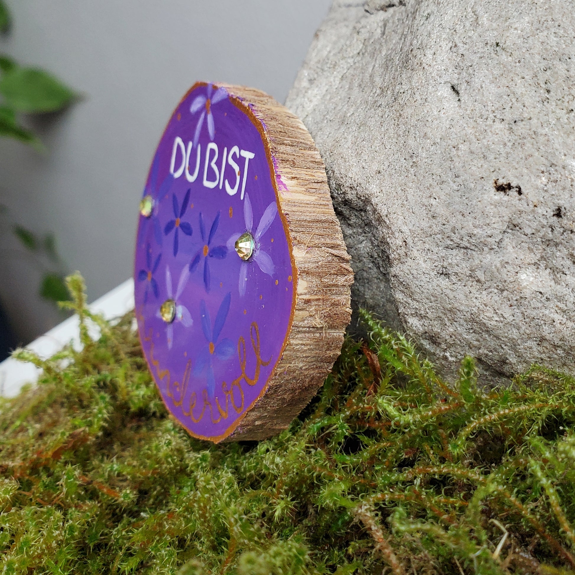 Handbemalte Holzscheibe, Glücksbringer