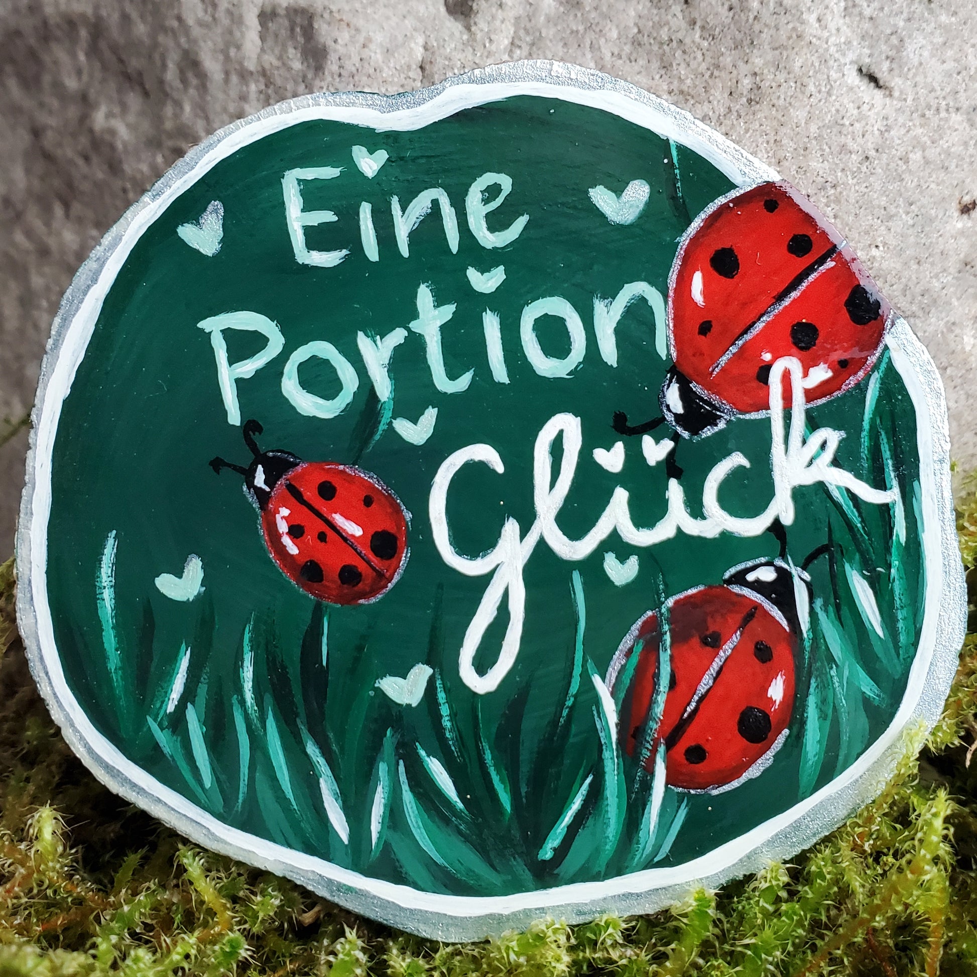 Handbemalte Holzscheibe, Glücksbringer