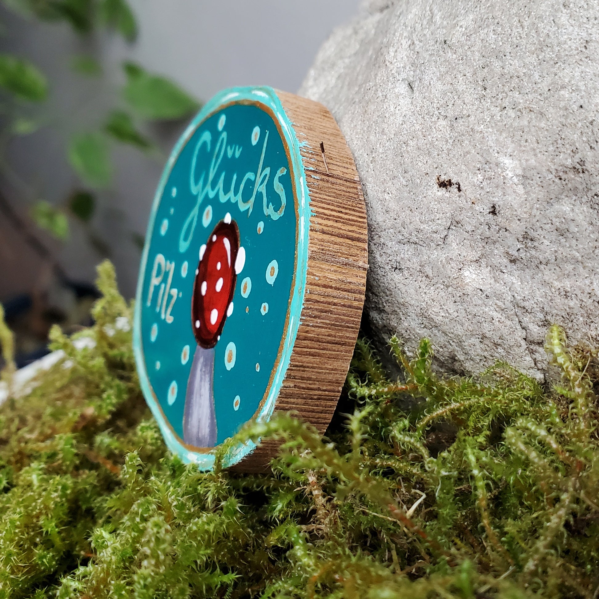 Handbemalte Holzscheibe, Glücksbringer