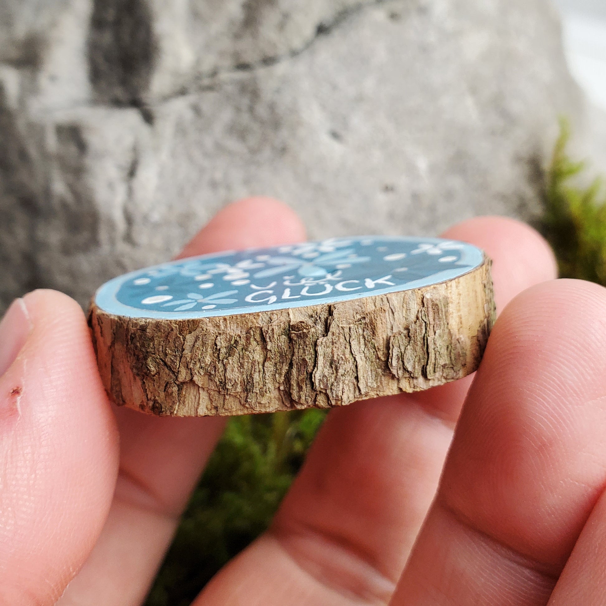 Handbemalte Holzscheibe, Glücksbringer