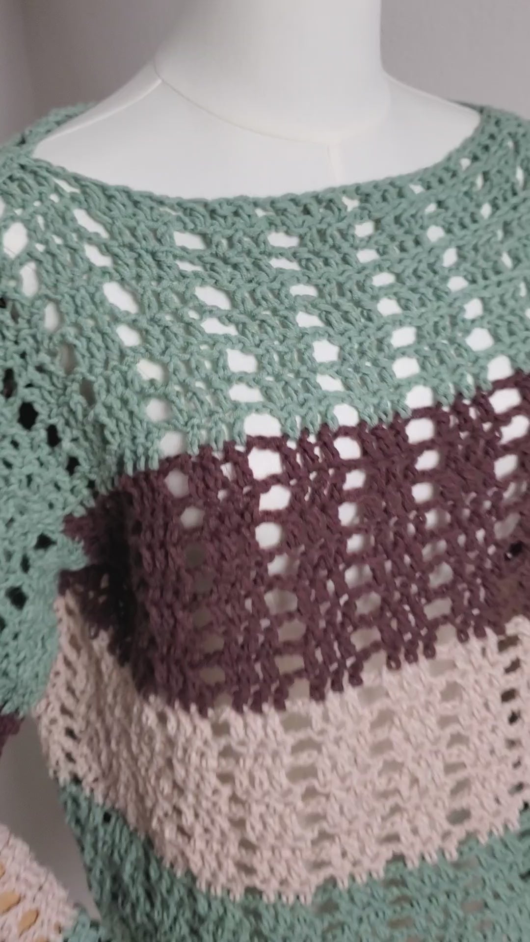 Gehäkelter Pullover 'Wolkenleicht'