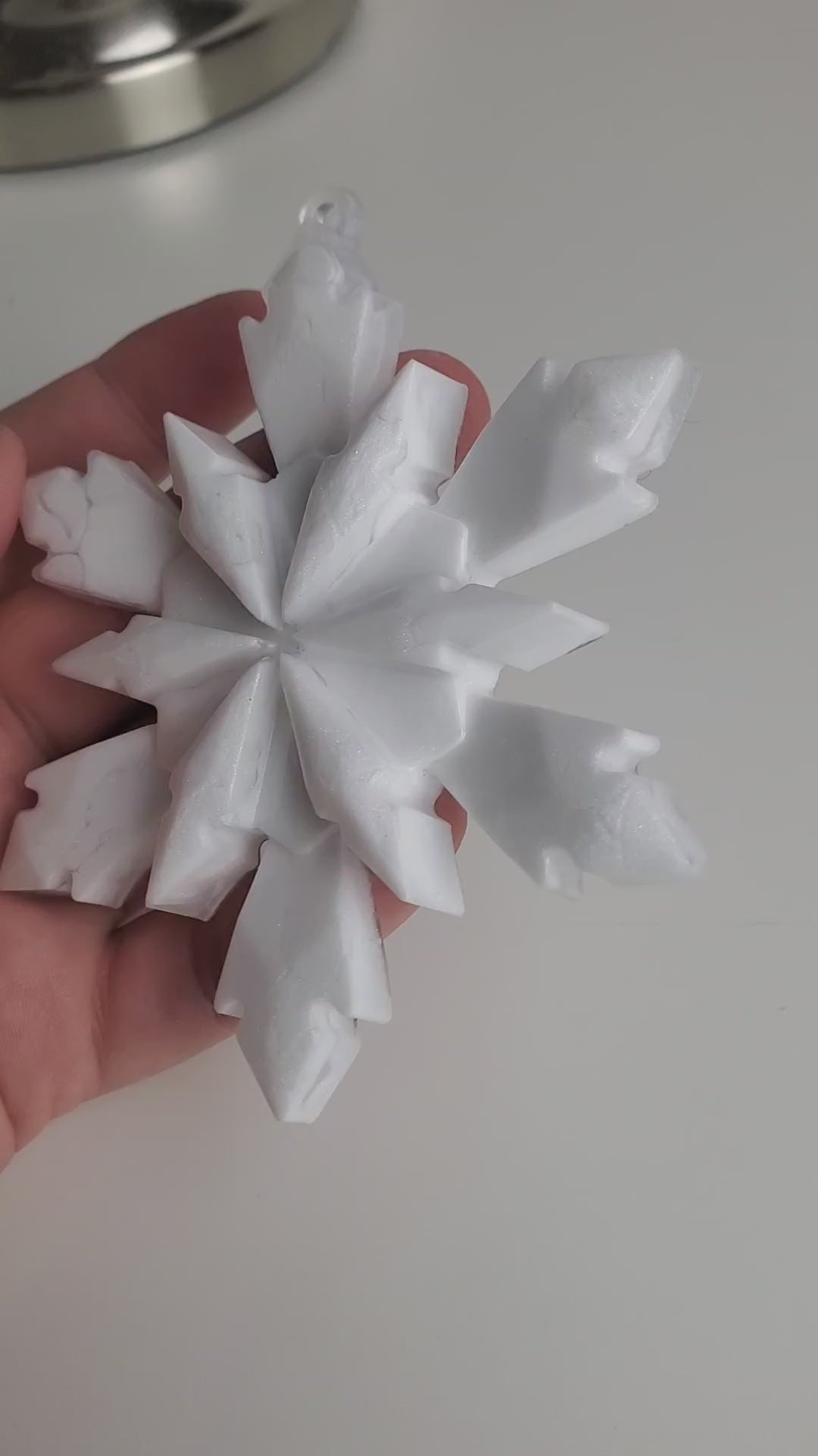 Schneeflocke aus Epoxidharz
