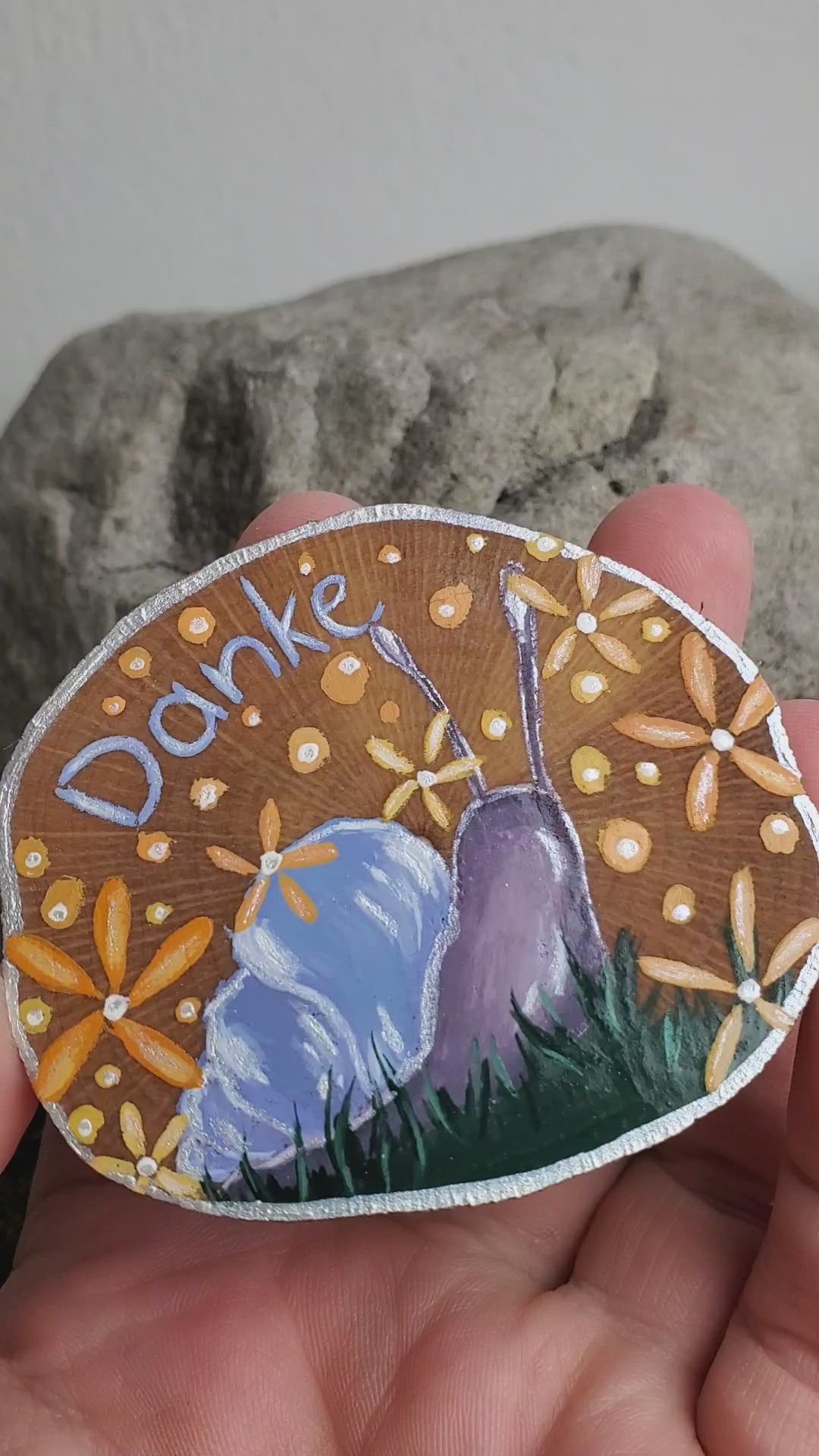 Handbemalte Holzscheibe, Glücksbringer